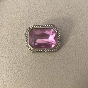 Sparkling accent pin